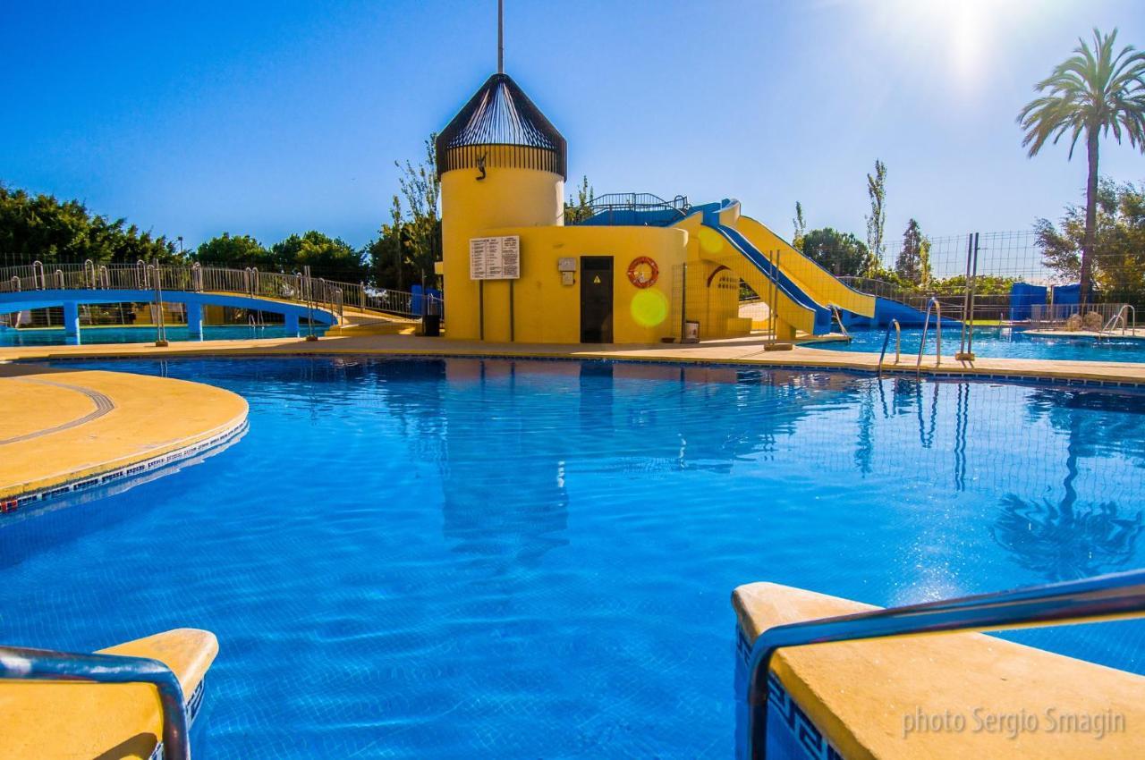 427 Estudio En Jupiter Apartamentos - Vista A La Piscina, El Mar Y Las Montana ベナルマデナ エクステリア 写真